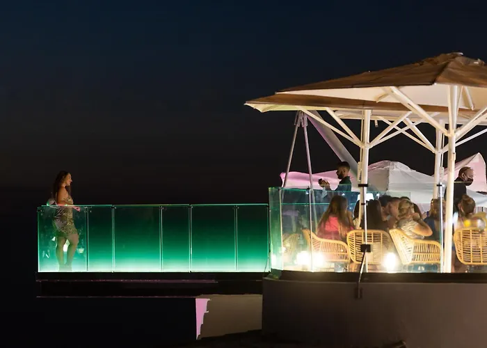 Апартаменты Eden Duke Ocean Views With Ac Адехе